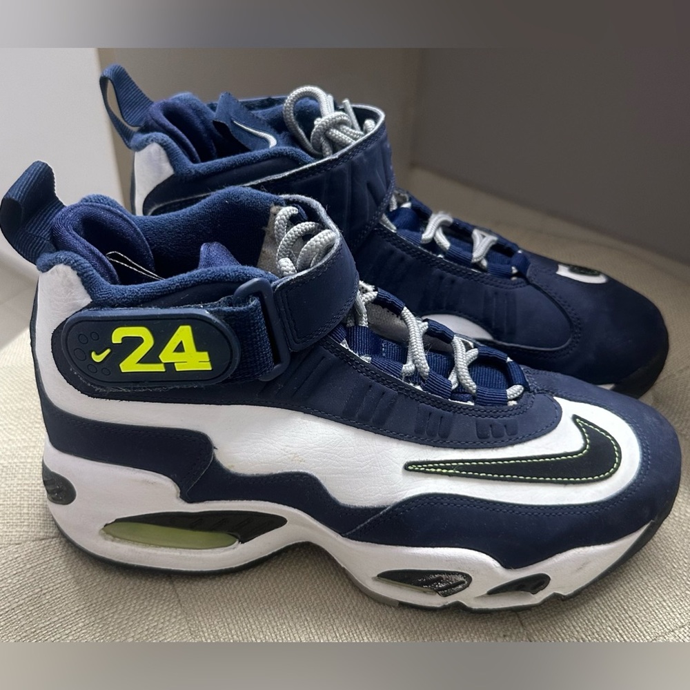 Nike Air Griffey Max 1 Seahawks. Size 5y
